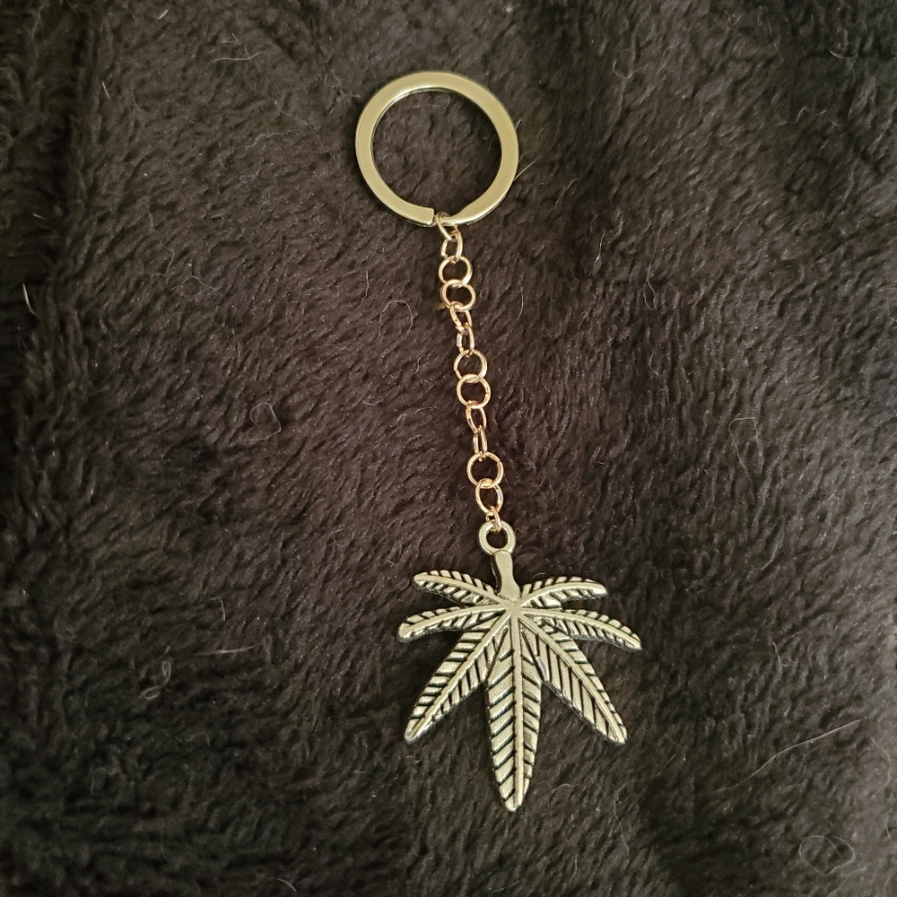 PotLeaf Dangler